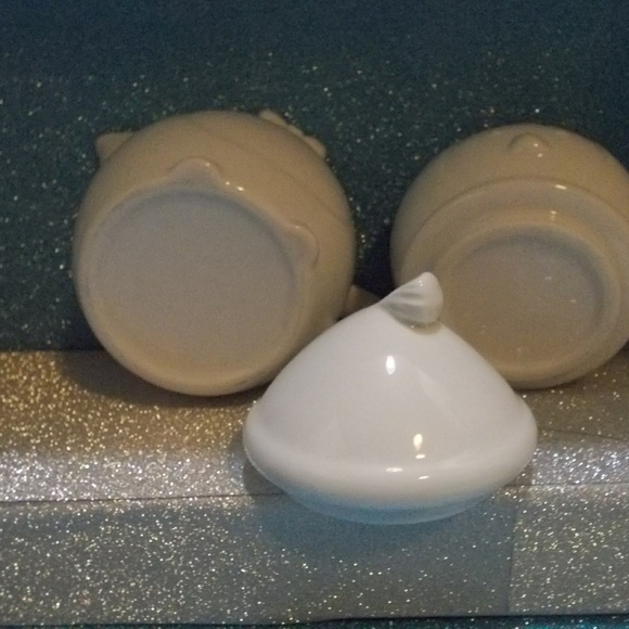 Pottery Barn Cream and Sugar - Picture 3 of 3